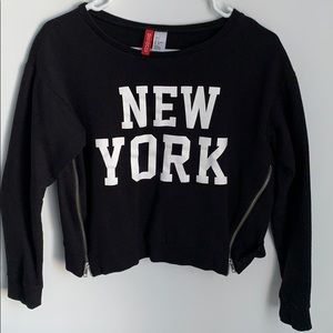 H&M Divided Black Sweatshirt